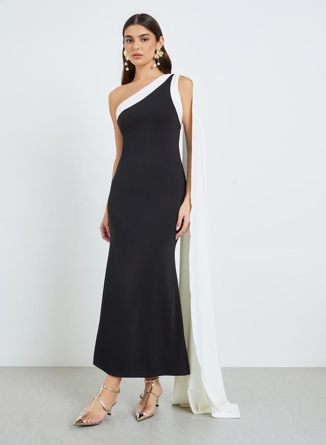 Styli Women Black Cape Detail Mermaid Maxi Dress - Image 2